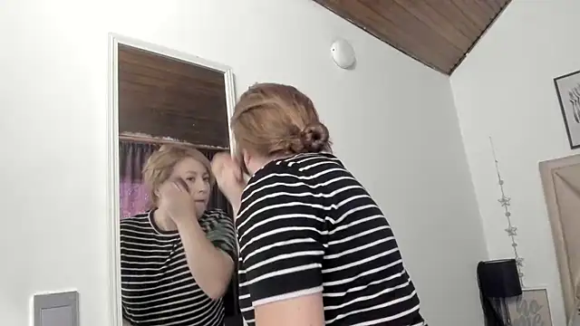 Snapshot of MonyCassius chatting on 01.19.26 MonyCassius online show from 01.19.26