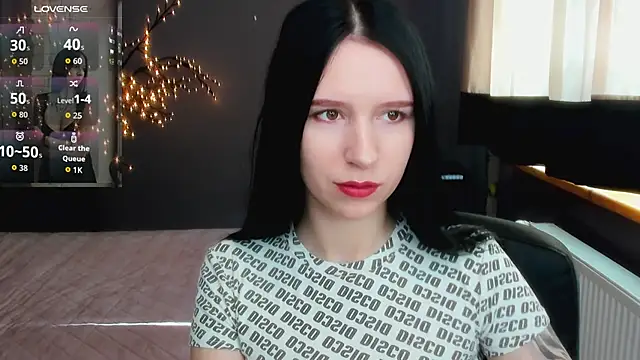 Snapshot of KarolinaBlacks chatting on 04.25.26 KarolinaBlacks online show from 04.25.26