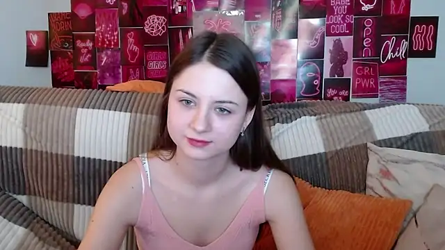 Snapshot of MilanaRoza chatting on 01.25.25 MilanaRoza online show from 01.25.25