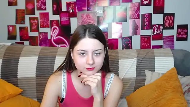 Snapshot of MilanaRoza chatting on 02.09.25 MilanaRoza online show from 02.09.25