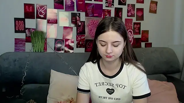 Snapshot of MilanaRoza chatting on 09.14.25 MilanaRoza online show from 09.14.25