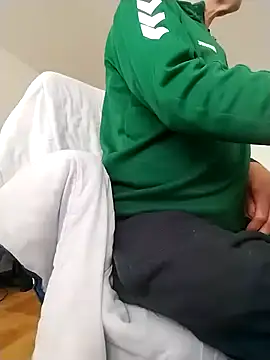 Snapshot of 25mitch chatting on 11.01.25 25mitch online show from 11.01.25