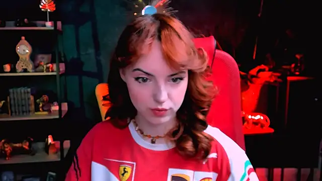 Snapshot of evanellson chatting on 02.19.25 evanellson online show from 02.19.25