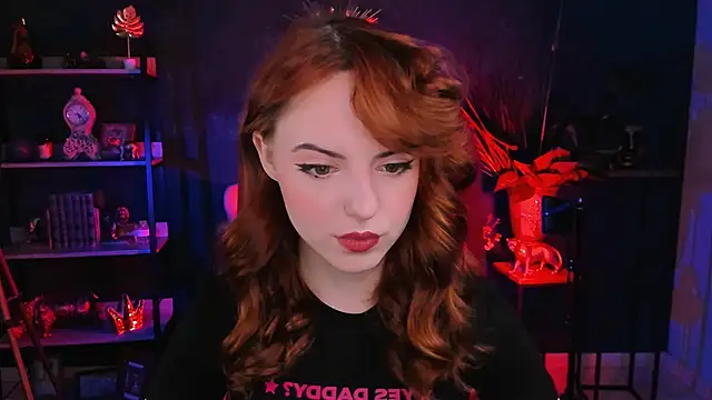 Snapshot of evanellson chatting on 02.25.25 evanellson online show from 02.25.25