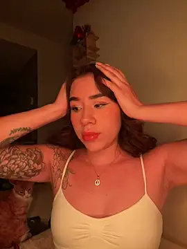 Im Valen Cute online show from 04.25.26