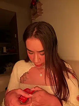 Im Valen Cute online show from 04.26.26