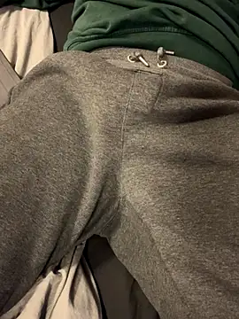 Snapshot of Dan8736 chatting on 11.20.25 Dan8736 online show from 11.20.25