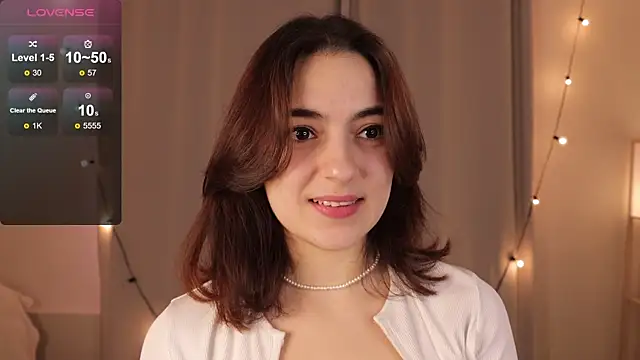 Snapshot of DracosMoon chatting on 02.04.25 DracosMoon online show from 02.04.25