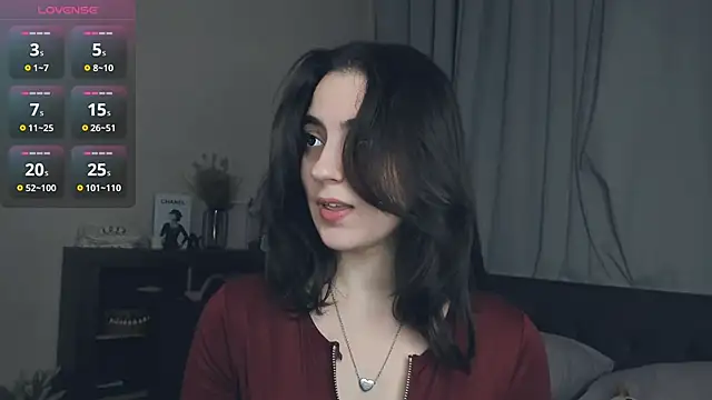 Snapshot of DracosMoon chatting on 11.23.25 DracosMoon online show from 11.23.25