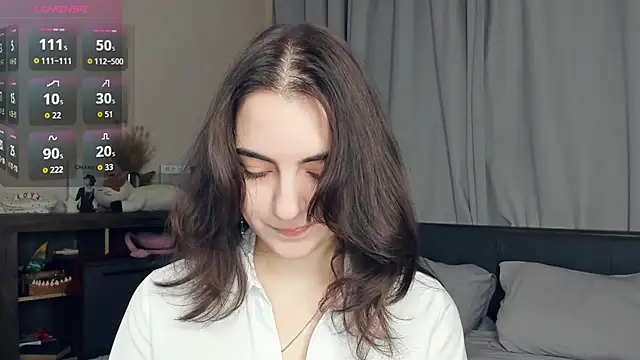 Snapshot of DracosMoon chatting on 12.02.25 DracosMoon online show from 12.02.25