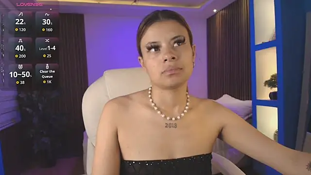 Snapshot of Antonella_Torres2 chatting on 11.13.25 Antonella Torres2 online show from 11.13.25