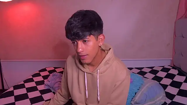 teobowny  online show from 10.12.25