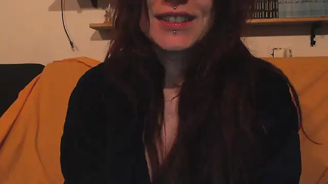 Snapshot of complicata_mente chatting on 12.07.24 complicata mente online show from 12.07.24