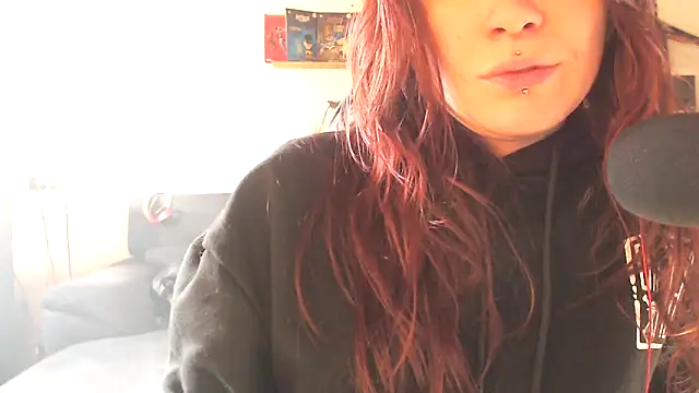 Snapshot of complicata_mente chatting on 03.04.25 complicata mente online show from 03.04.25