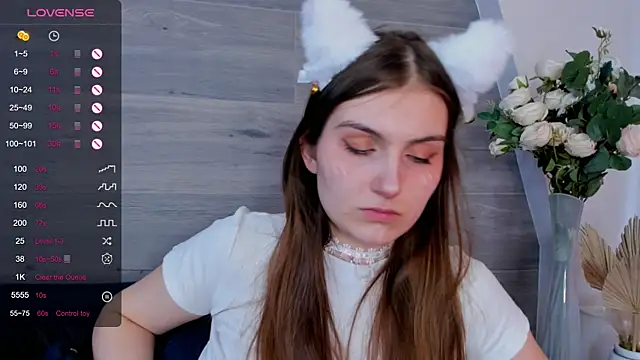 MariamBluitt online show from 12.10.24