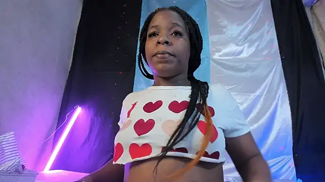 Snapshot of DeisyHarper chatting on 12.19.24 DeisyHarper online show from 12.19.24