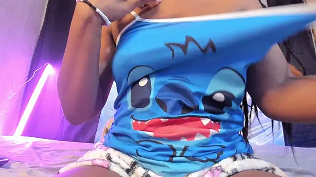 Snapshot of DeisyHarper chatting on 12.24.24 DeisyHarper online show from 12.24.24