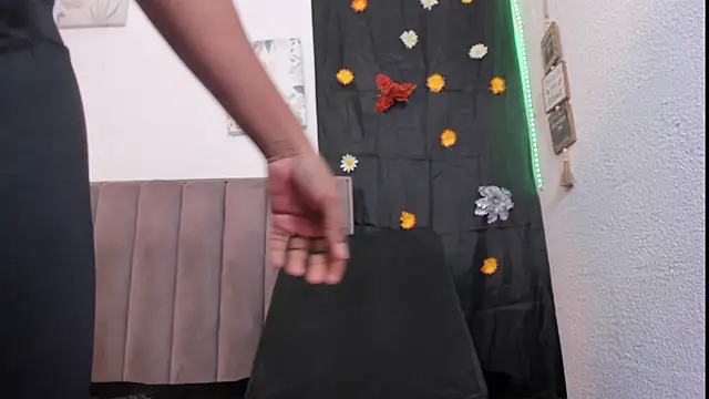 Snapshot of DeisyHarper chatting on 02.14.26 DeisyHarper online show from 02.14.26