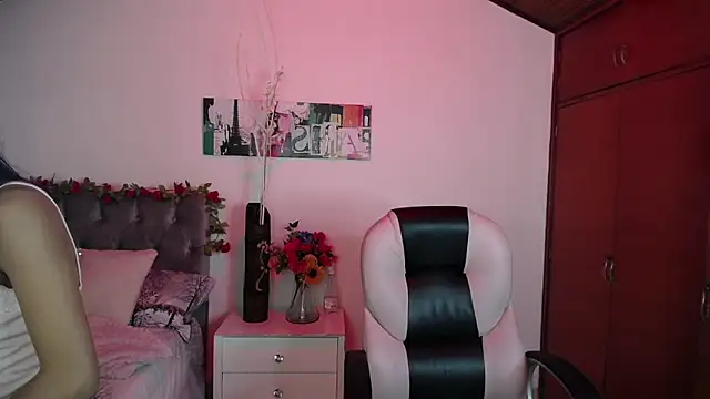 Kitty Pam online show from 12.31.24