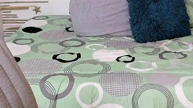 alinabozz1 online show from 09.21.25