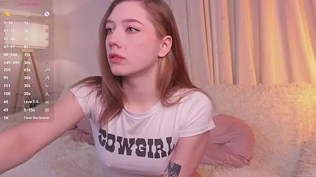 Snapshot of SelestaRobertson chatting on 05.16.26 SelestaRobertson online show from 05.16.26
