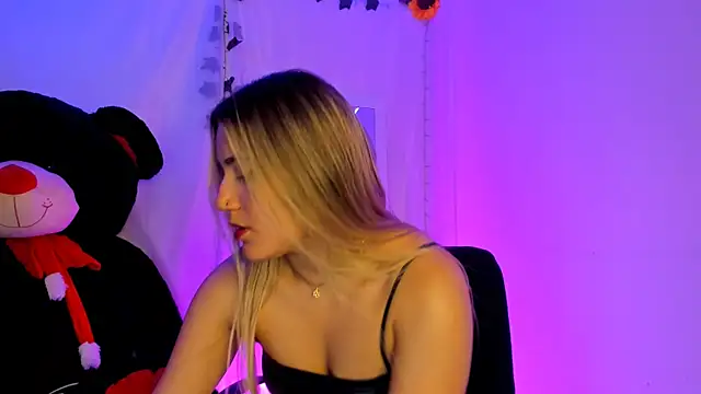 Snapshot of Keyth_clement chatting on 02.07.25 Keyth clement online show from 02.07.25