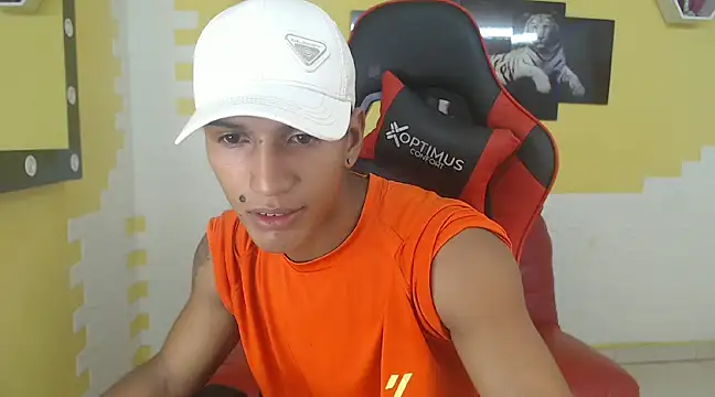 mau elixxx online show from 01.01.25