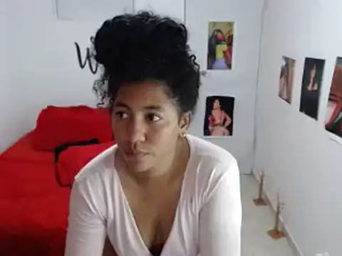 Snapshot of bellacrespalatina chatting on 01.10.25 bellacrespalatina online show from 01.10.25