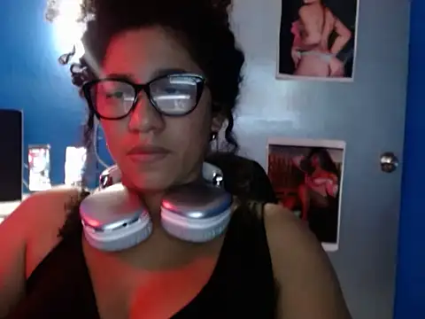 Snapshot of bellacrespalatina chatting on 11.08.25 bellacrespalatina online show from 11.08.25