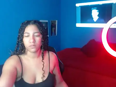 Snapshot of bellacrespalatina chatting on 11.09.25 bellacrespalatina online show from 11.09.25