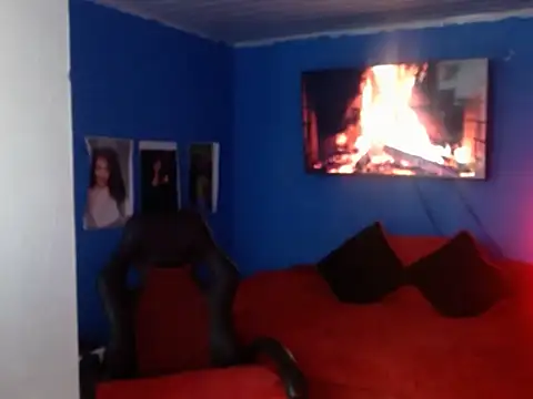 Snapshot of bellacrespalatina chatting on 11.28.25 bellacrespalatina online show from 11.28.25