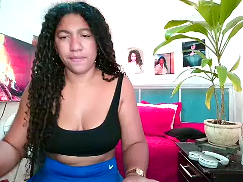 Snapshot of bellacrespalatina chatting on 03.26.26 bellacrespalatina online show from 03.26.26