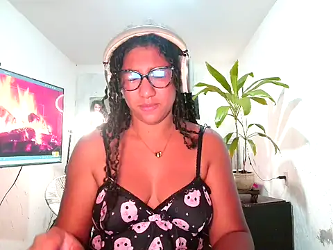 Snapshot of bellacrespalatina chatting on 04.09.26 bellacrespalatina online show from 04.09.26