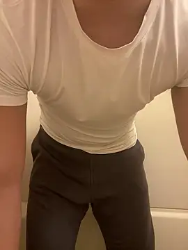 YU-KI00 online show from 11.16.25