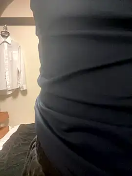 YU-KI00 online show from 11.20.25