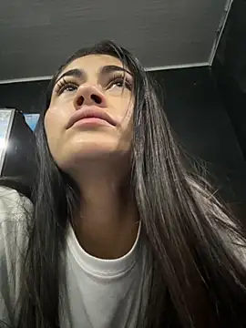 emilie xx  online show from 09.20.25