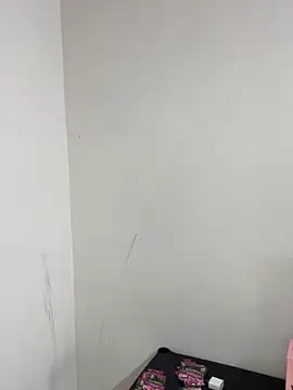 emilie xx  online show from 10.02.25