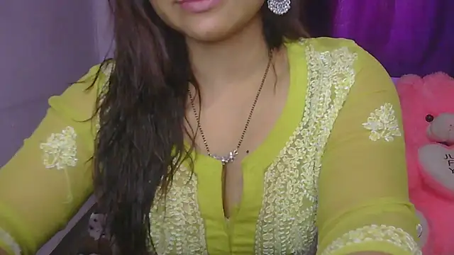 cutie-taara online show from 03.26.26