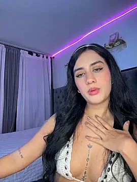 Amiirra  online show from 12.18.25