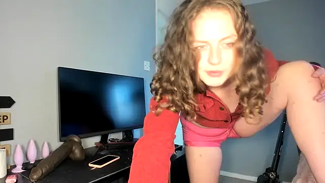 ENGLISHEMILY 69 online show from 03.04.25