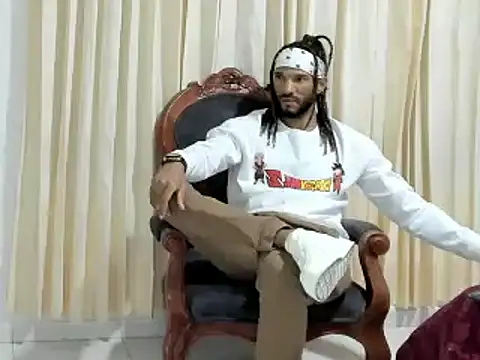 Snapshot of KarlMarley1 chatting on 12.25.24 KarlMarley1 online show from 12.25.24