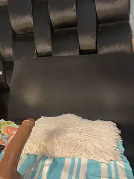 Snapshot of chiquimaturesexy chatting on 03.15.25 chiquimaturesexy online show from 03.15.25