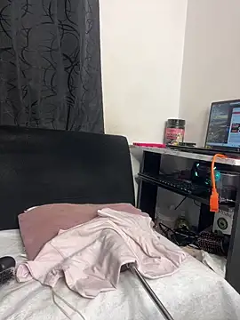 Snapshot of chiquimaturesexy chatting on 09.23.25 chiquimaturesexy online show from 09.23.25