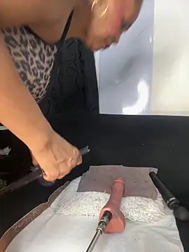 Snapshot of chiquimaturesexy chatting on 02.11.26 chiquimaturesexy online show from 02.11.26