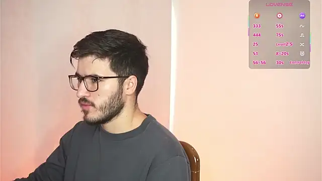 Snapshot of Tony_Wylie chatting on 10.01.25 Tony Wylie online show from 10.01.25