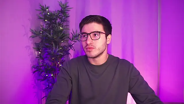 Snapshot of Tony_Wylie chatting on 11.20.25 Tony Wylie online show from 11.20.25