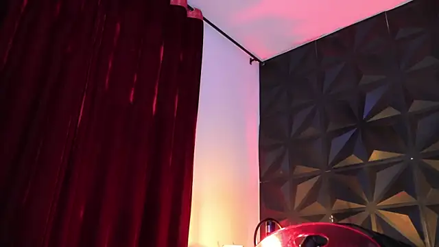 Snapshot of justnala_ chatting on 01.21.25 justnala online show from 01.21.25