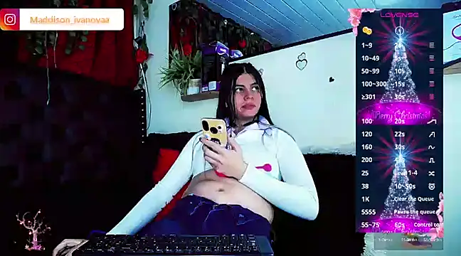 Madisson Ivanova online show from 12.07.24