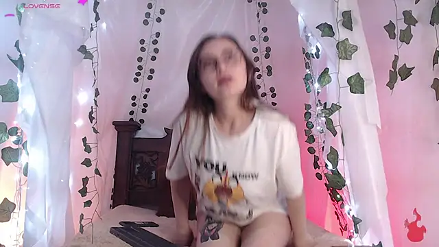 centaurigirl online show from 03.01.25