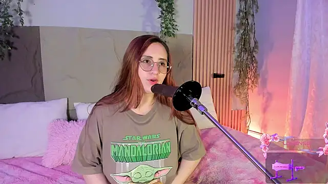 centaurigirl online show from 04.05.26